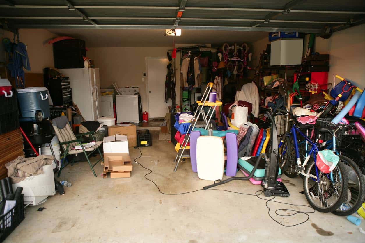 garage door room