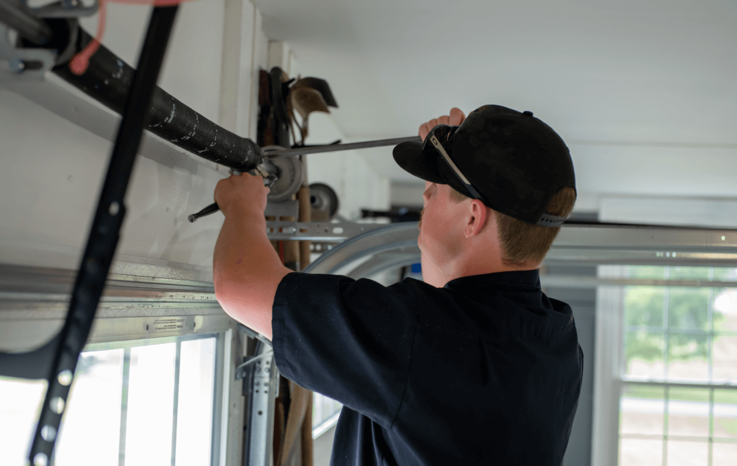garage-door-technician