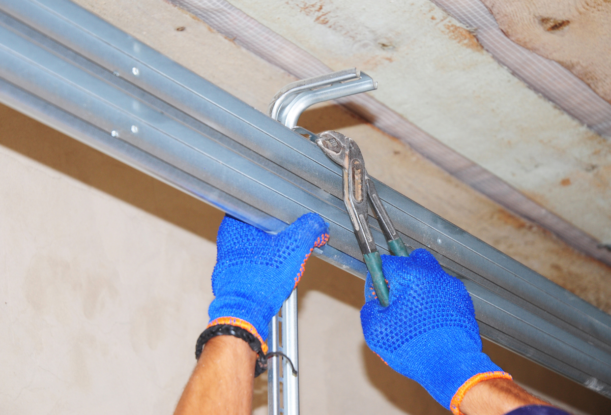house garage door repair