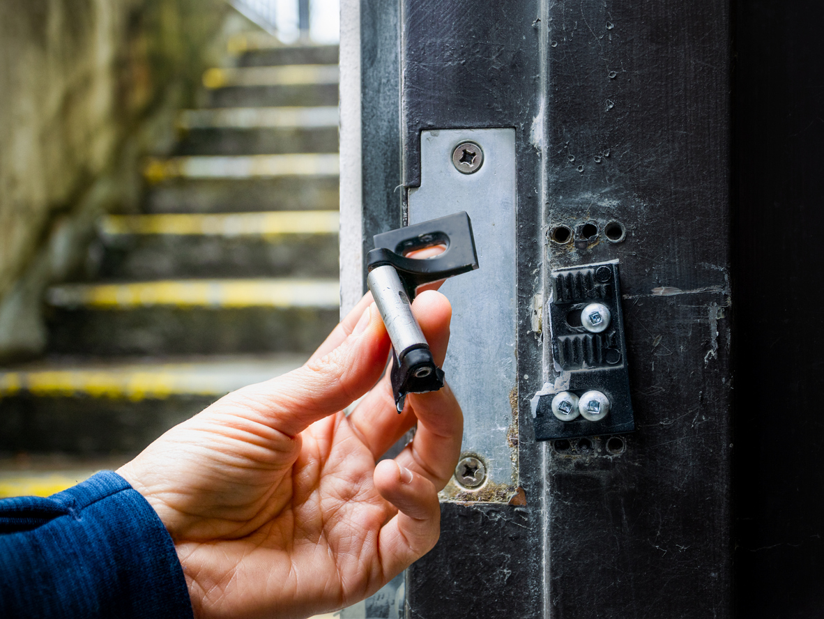 role-of-emergency-door-repairs-in-security