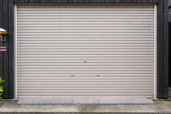 How Weather Impacts Your Commercial Garage Door Installation Choice