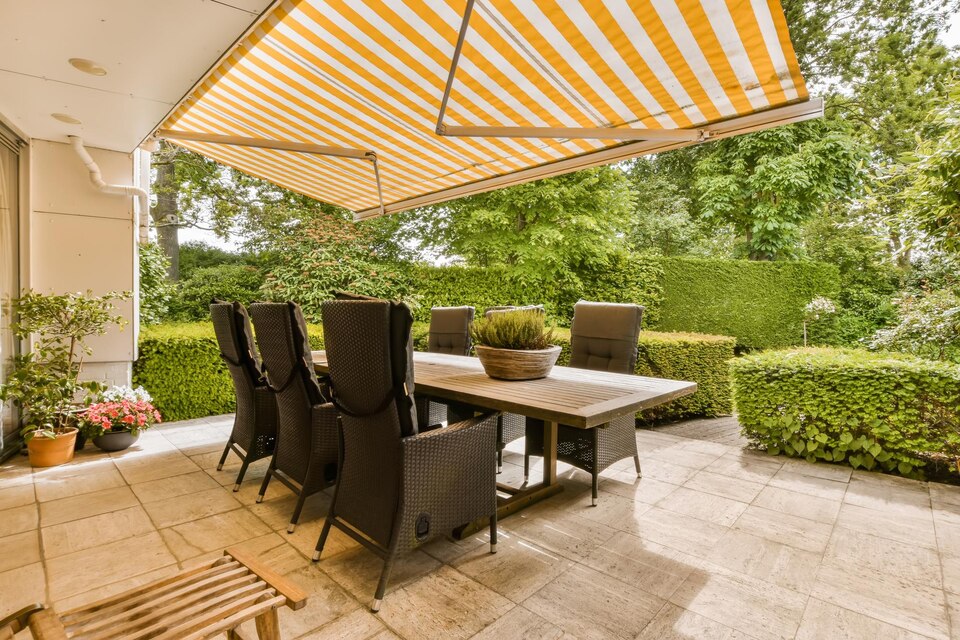 awning
